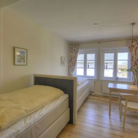 Riechey Comfortable Holiday home *